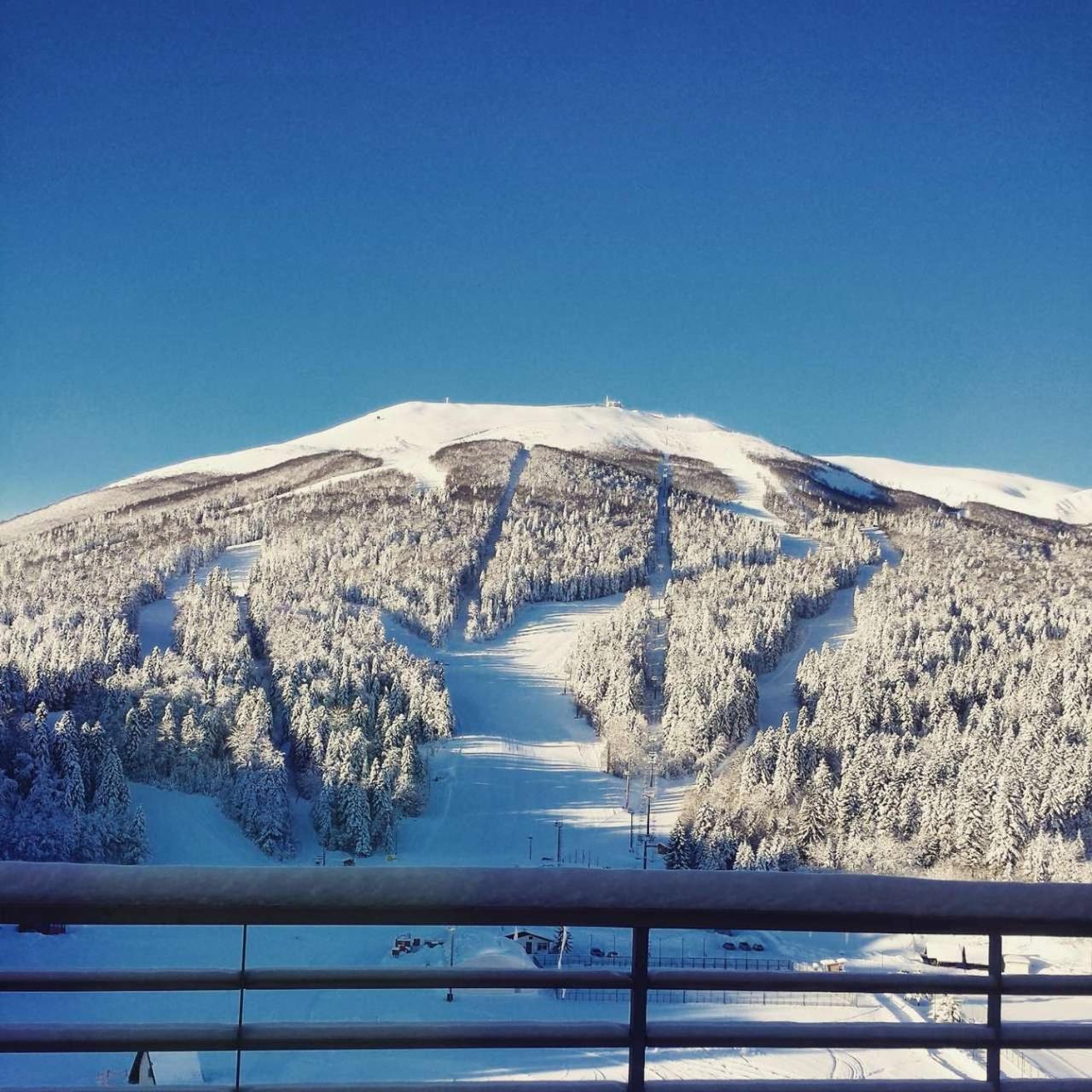 Apartman "Chardak" Bjelašnica Exteriör bild